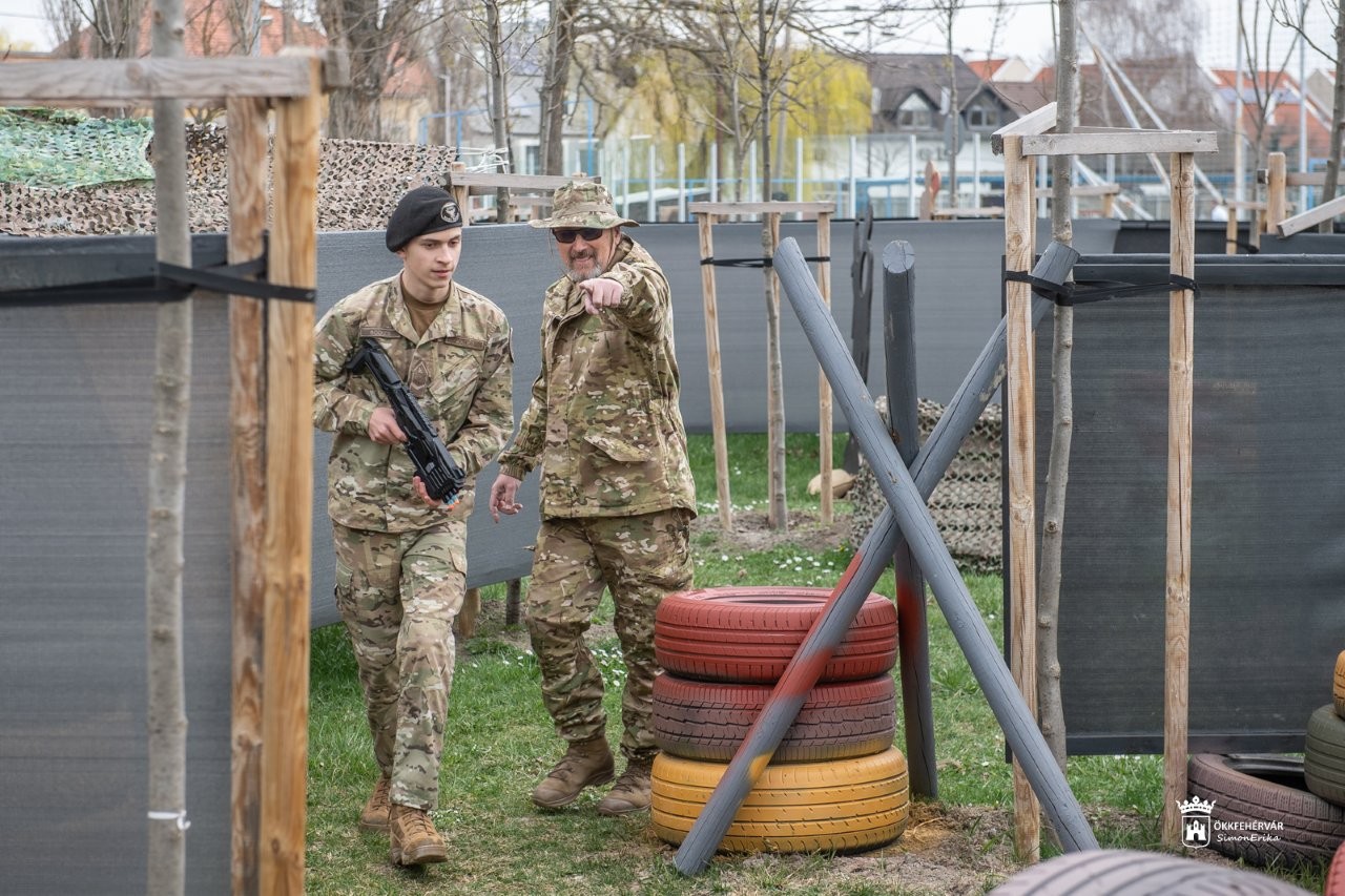 Megnyílt a Székesfehérvári Honvédelmi Park