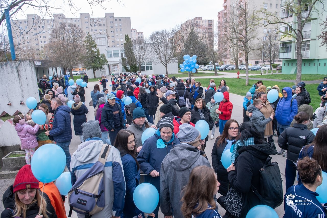 Kék séta az autizmus világnapjához kapcsolódva 2026.