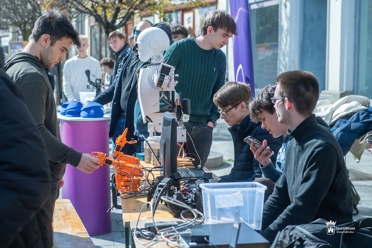 Megnyílt a Szakmák utcája a Belvárosban