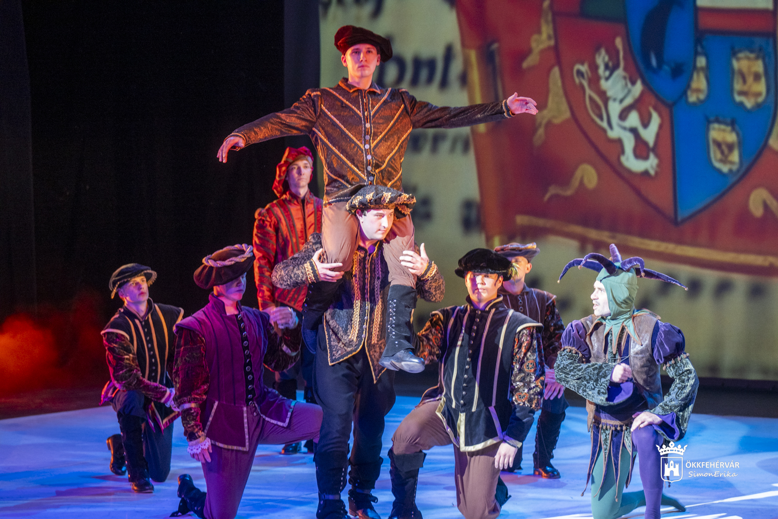 Tánc világnapja - Mozdulatlan legendák a színházban