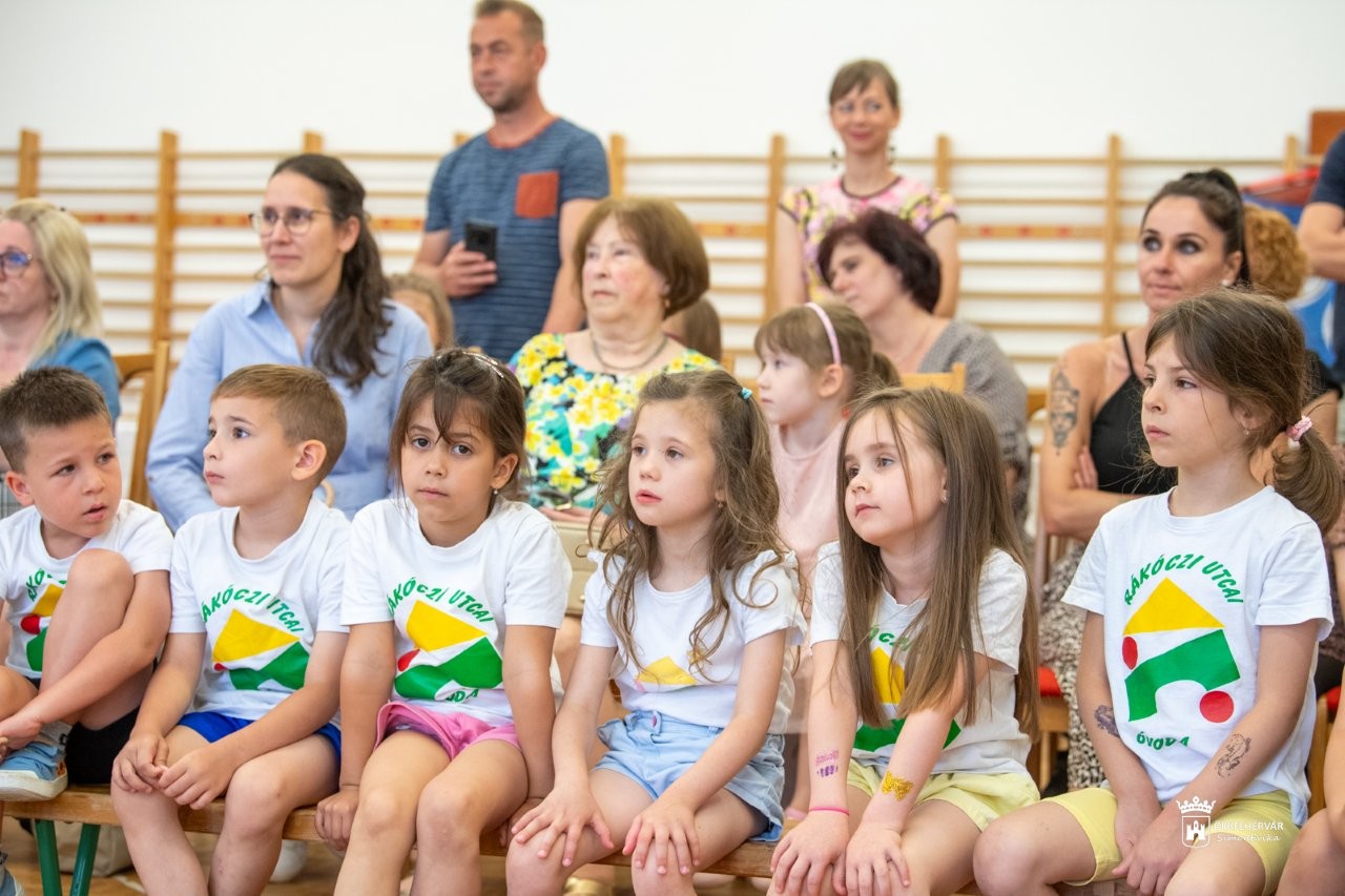Kedvenc madaram rajzpályázat a Rákóczi oviban