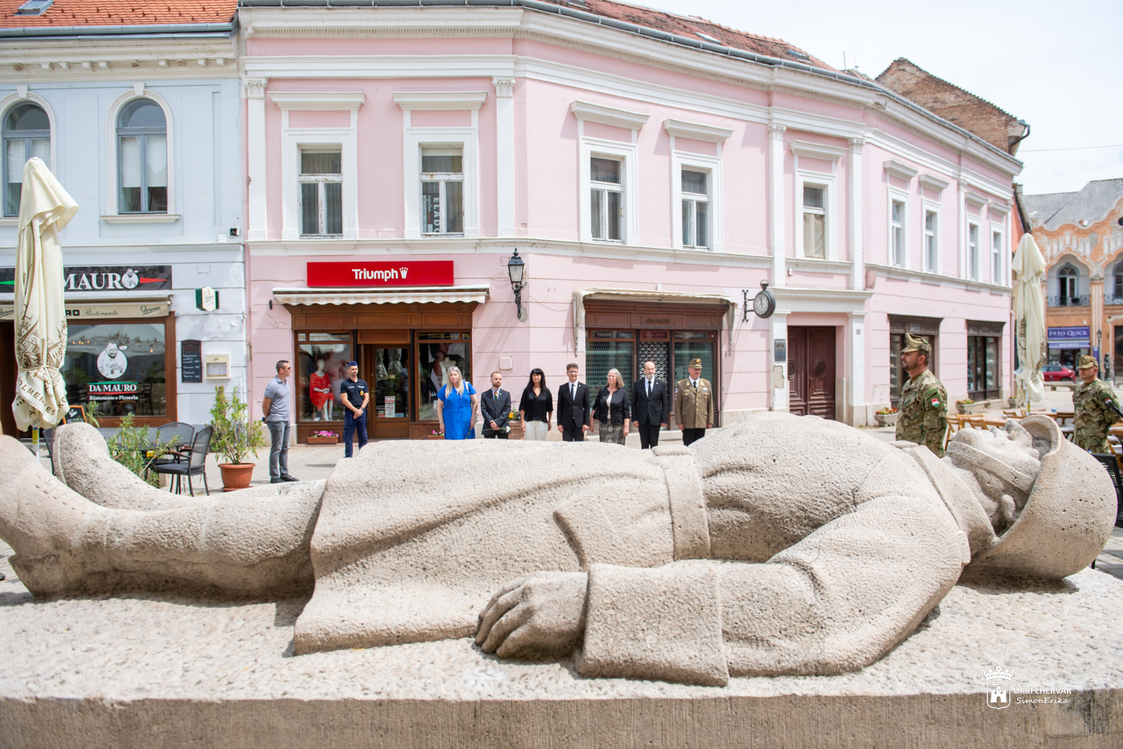 A háborúkban elesett katonákra emlékeztek
