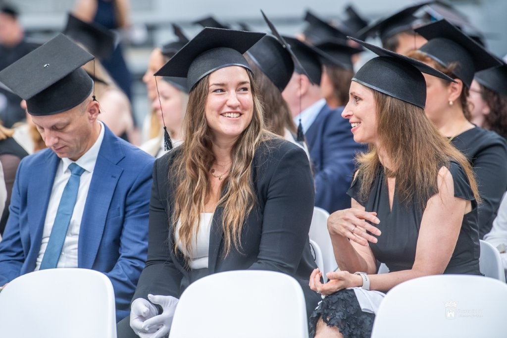 Kodolányis diplomaátadó a MET Arénában