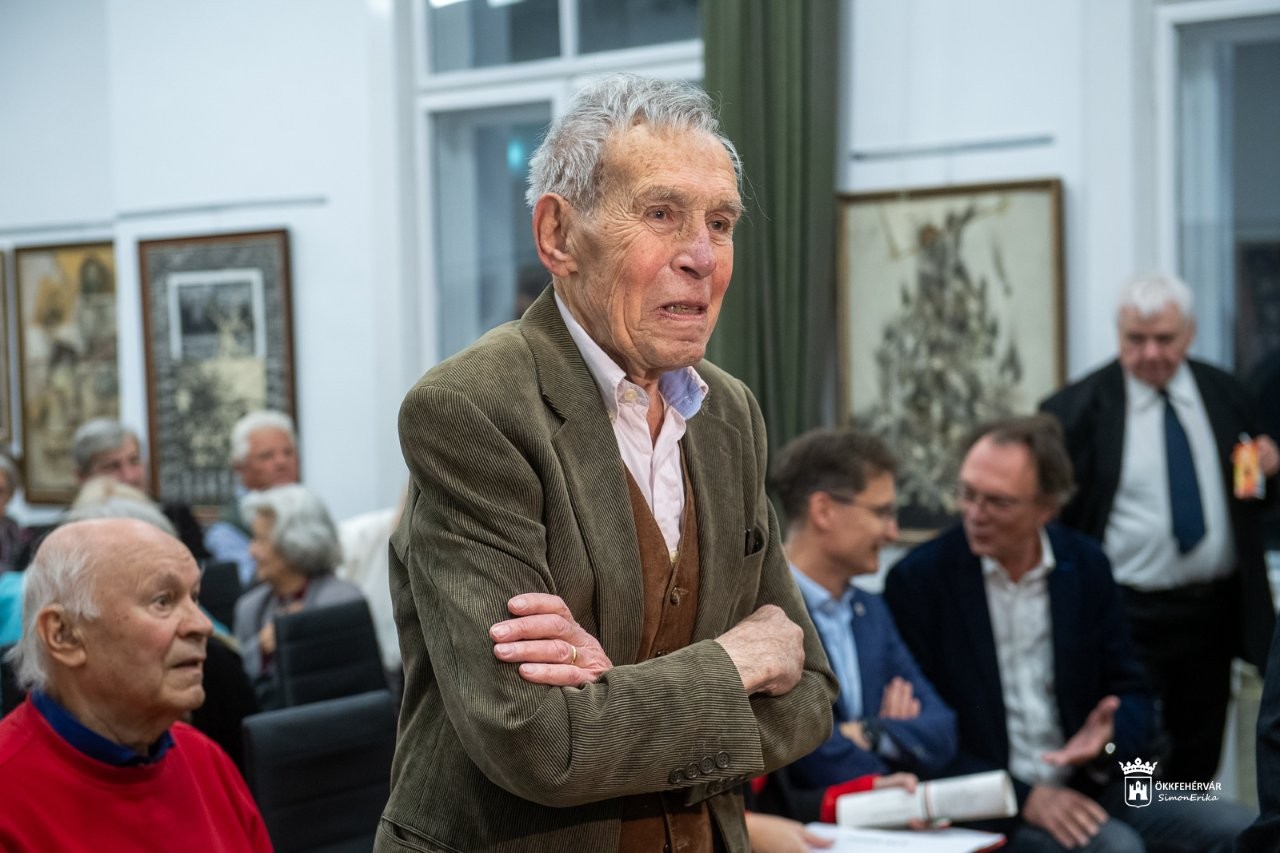 Bemutatták a Vár folyóirat 1956-os különszámát