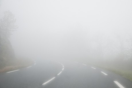 Sűrű ködre figyelmeztet a meteorológia Fejér megyében is