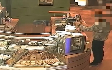 Rendőrfőkapitányi tájékoztató - egy 18 éves bonyhádi fiatalember volt a fegyveres rabló