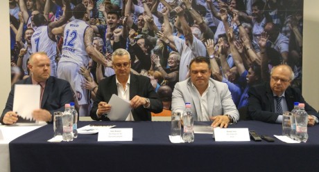 Hároméves megállapodást kötöttek névadó szponzorukkal a fehérvári kosarasok