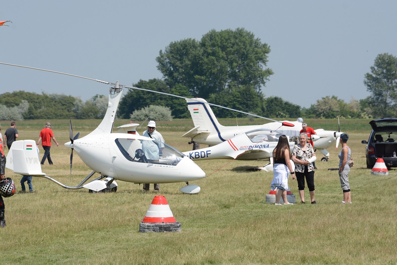 Repülő Majális lesz szombaton a Börgöndi repülőtéren