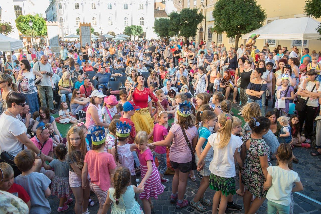 Hetedhét Játékfesztivál - a gyerekeké volt egész hétvégén Fehérvár Belvárosa
