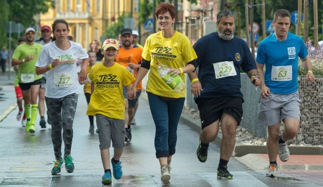 Forgalomkorlátozás és buszterelés lesz hétfőn a TESZ futás miatt