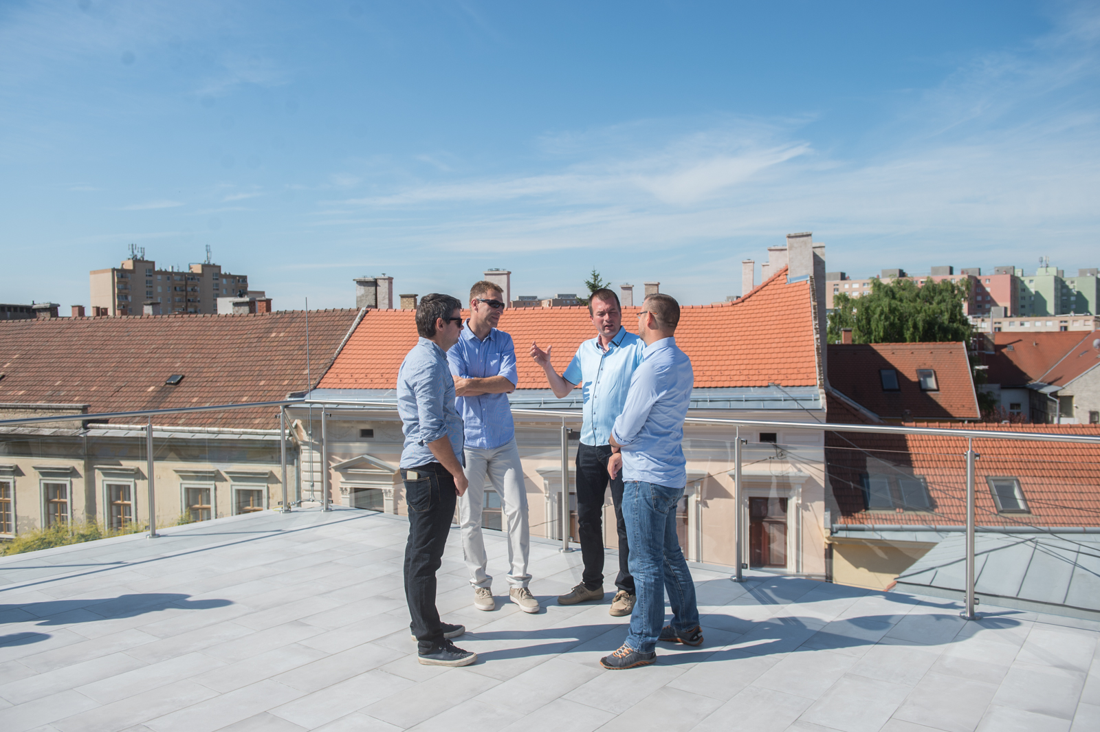 Egyedülálló tetőterasszal nyit ősszel az egykori Petőfi Mozi