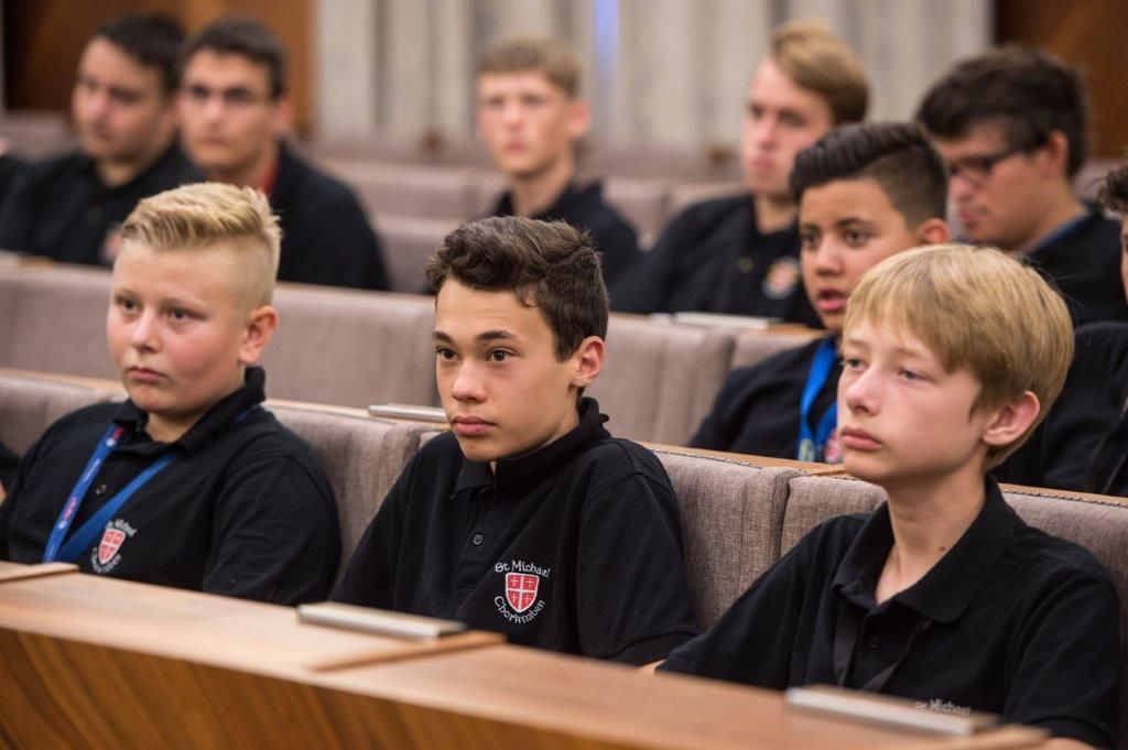 Schwäbisch gmündi fiúkórus a Városházán - énekkel köszöntötték a fehérváriakat