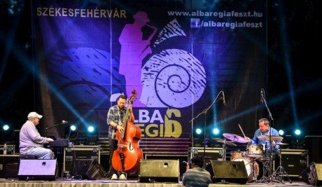 Forgalomkorlátozások a Belvárosban az Alba Regia Jazz Feszt idején