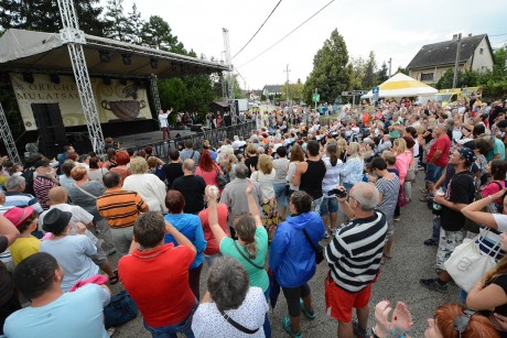 Öreghegyi Mulatság koncertekkel és boráldással a Bory téren