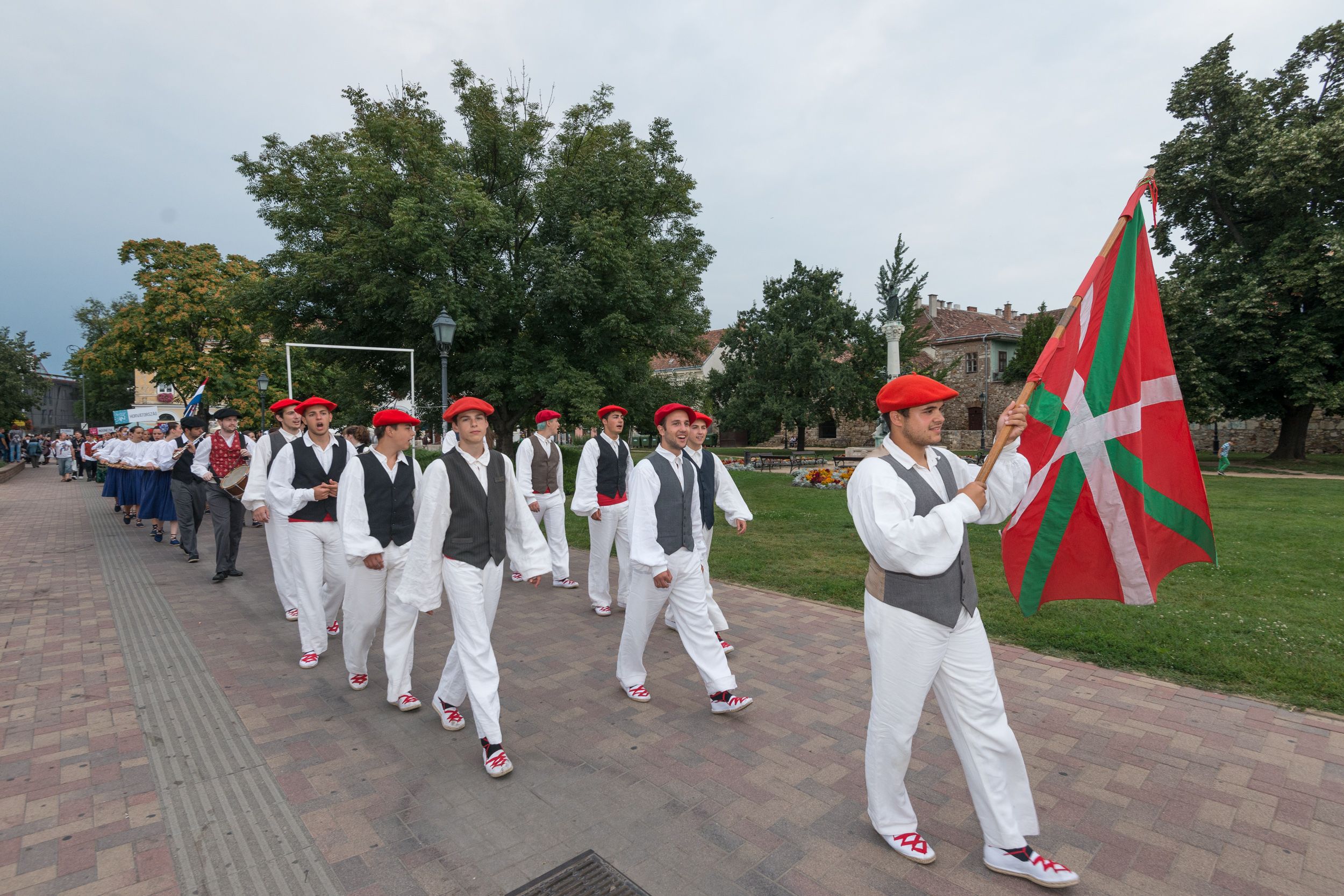 Forgalomkorlátozások csütörtökön, a Nemzetközi Néptáncfesztivál záró napján