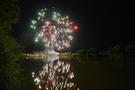 Idén is sokan voltunk a Palotavárosi tavaknál a fehérvári tűzijátékon