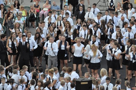 A városi tanévnyitó miatt lesz forgalomkorlátozás a Szent István téren és környékén