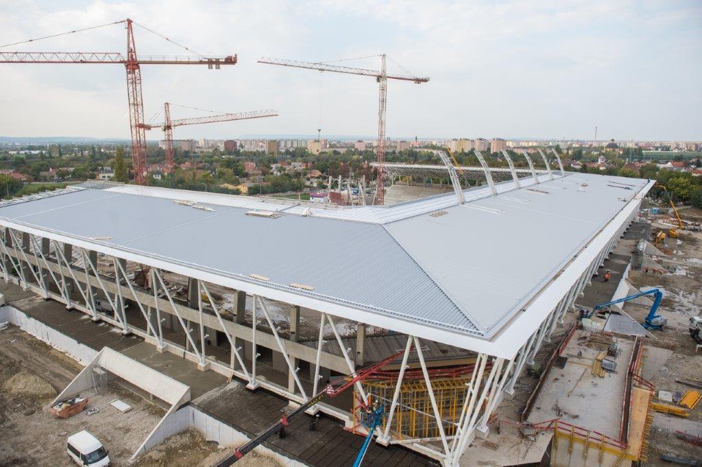 Bejárás Sóstón - új járdák, utak parkolók, természetvédelem és épülő stadion