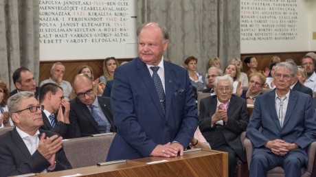 A hiteles zenész, aki példaképe a jövő generációjának – interjú Drahos Bélával