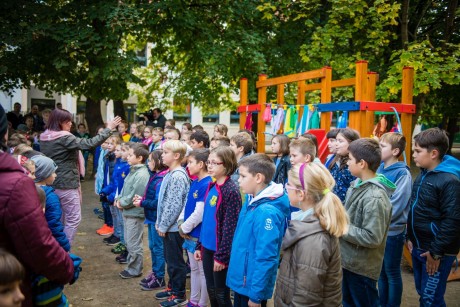 Összefogással újult meg a Kossuth Lajos Általános Iskola udvari játszótere
