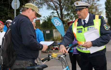 Látni és látszani nem csak autóval, biciklivel is