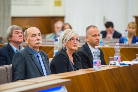 Közös fogadóórát tart Ráczné Földi Judit, dr. Márton Roland és But Sándor