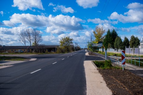 Megújult orvosi rendelő, felújított utak és épülő közösségi tér Feketehegyen