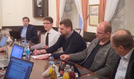 Facebook oldalán tart ma fogadóórát Székesfehérvár polgármestere