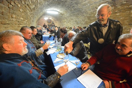 Újbor ünnep - Borbély Csaba cabernet franc-ja nyerte az idei bormustrát