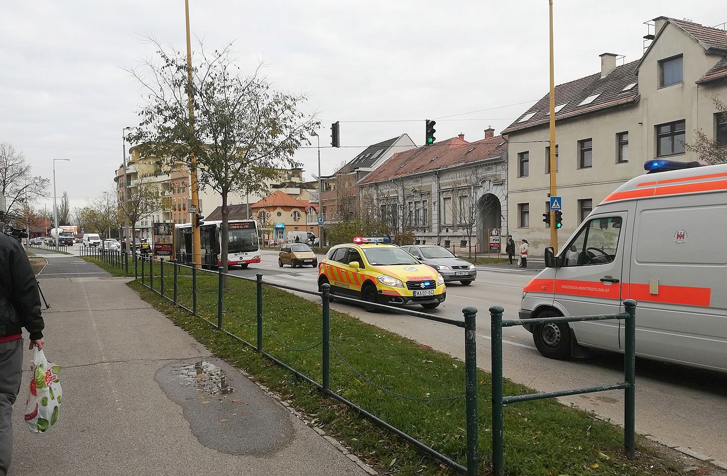 Kilencen sérültek meg kedden a Palotai úton a 37-es buszon