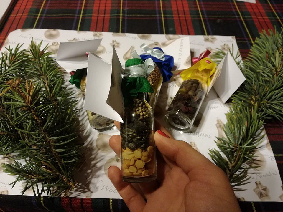 Jótékonysági kézműveskedés fehérvári nagycsaládosoknak