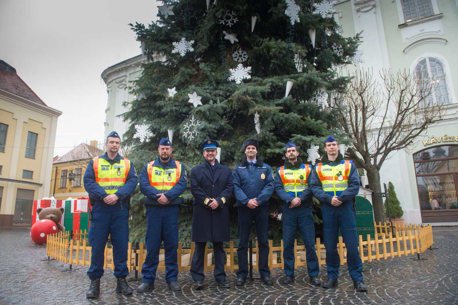 Óvatosság, biztonság és türelem adventkor is!