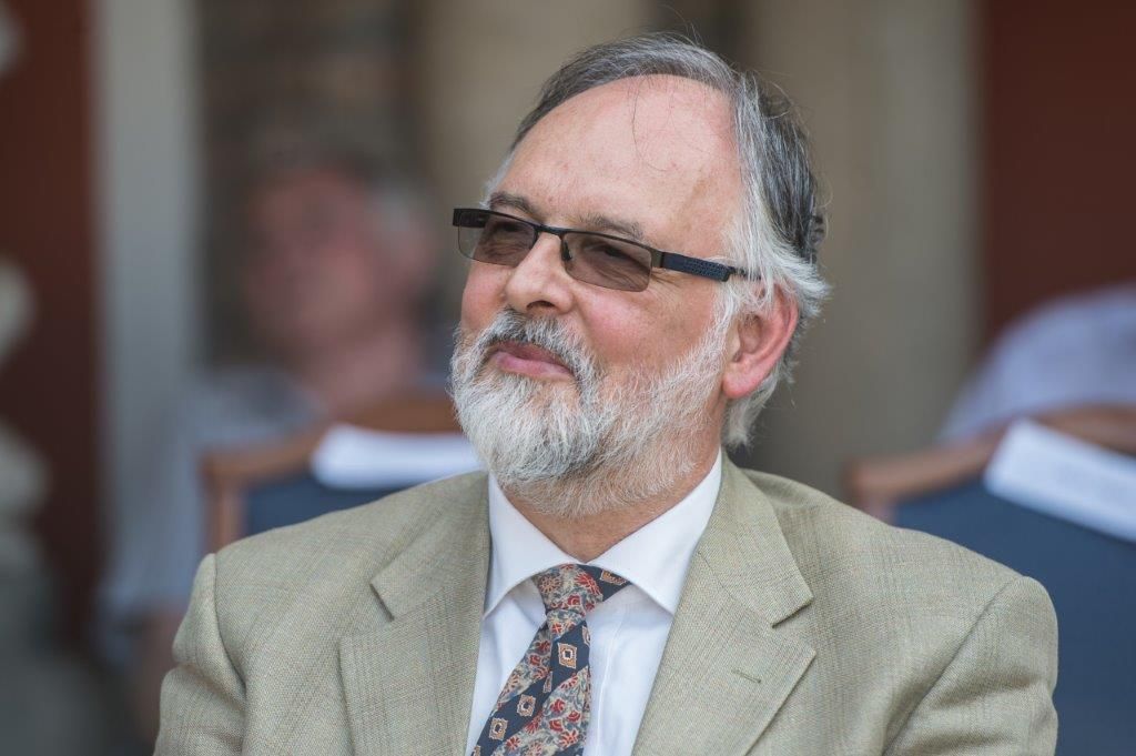 Tanuljuk meg magunkat megvédeni - Dr. Altorjay András adventi gondolatai