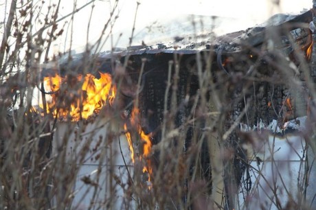 Faház borult lángba Székesfehérváron a Kőrösi utcában
