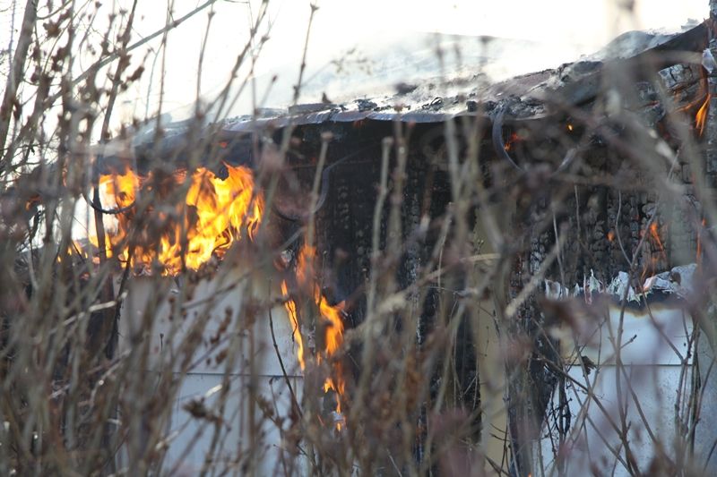 Faház borult lángba Székesfehérváron a Kőrösi utcában