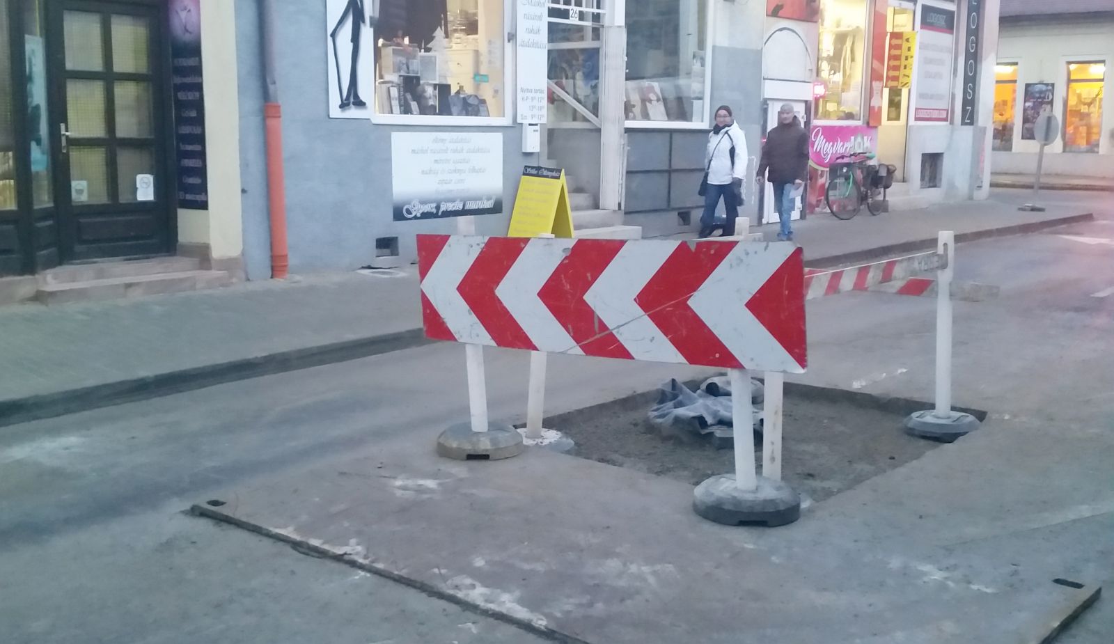 Még zajlik a Távírda utca felújítása – a közlekedők türelmét kérik