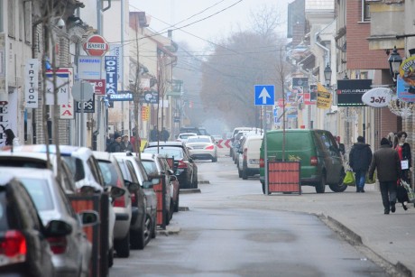 Kedvezmények, jégszobrászat és utcazene is lesz szombaton a Távírdában
