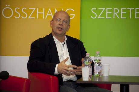 A tudatos gyógyulás kulcsa - Dr. Darnói Tibor idegsebész előadása Fehérváron