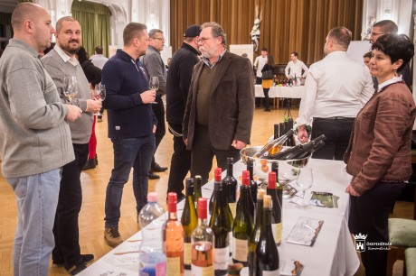 Fehérvári bormustra a Szent István teremben