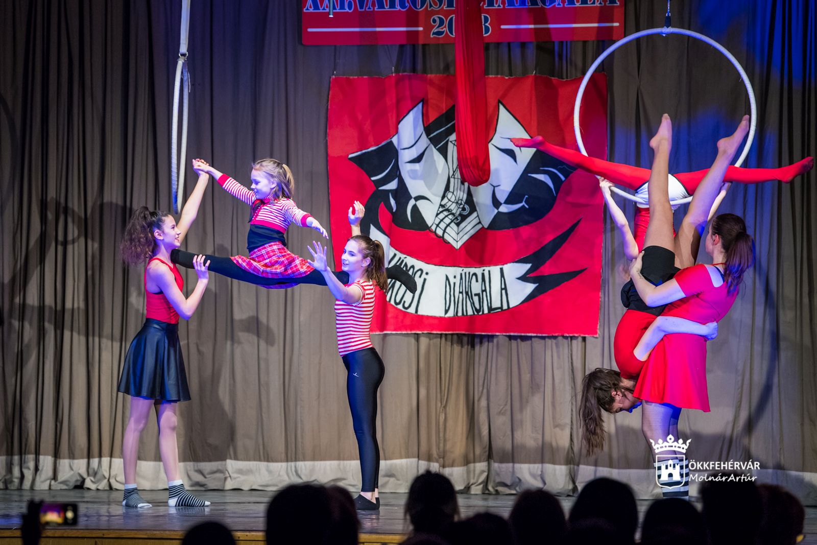 Huszonnégy produkcióval száz gyerek lépett színpadra a Városi Diákgálán