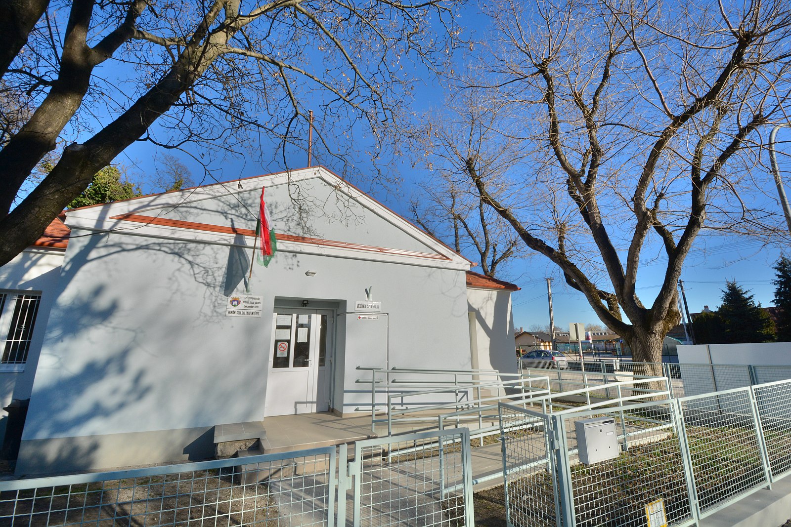 Elkészült a Berényi úti orvosi rendelő felújítása - elkezdték a munkát a Köfémen is