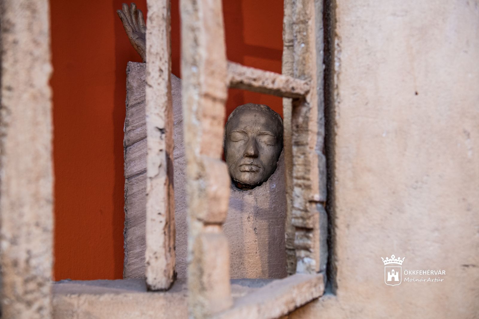 Művek az emeletről – megnyílt Schaár Erzsébet életmű-kiállítása