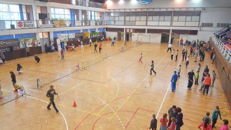 Nálad a szerva nagyi! - idén is több százan teniszeztek a VOK-ban