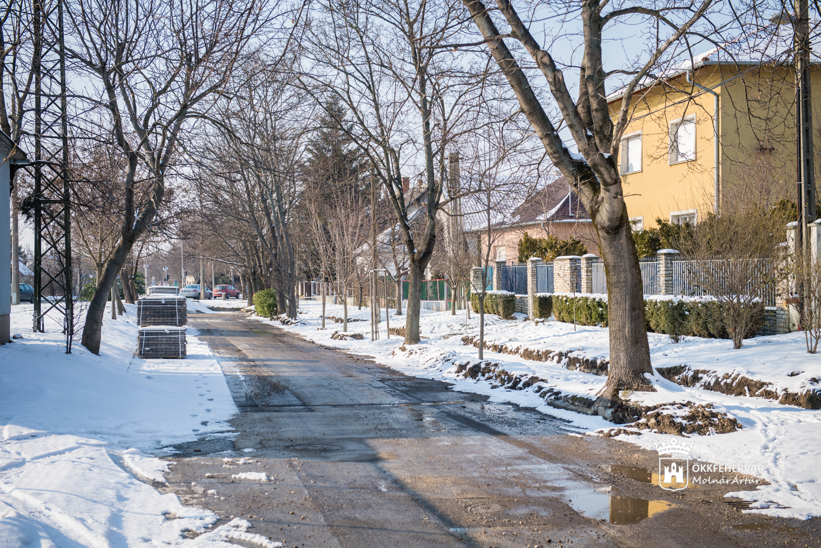 Húsz helyszínen kezdődnek útfelújítások a fagyok után Székesfehérváron