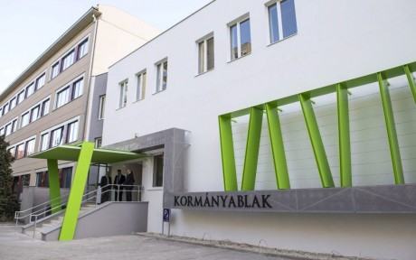 Tájékoztató a kormányablakok meghosszabbított nyitva tartási idejéről