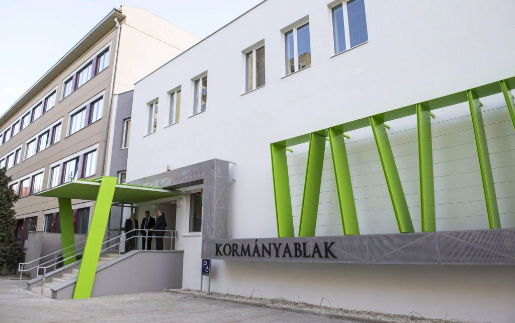 Tájékoztató a kormányablakok meghosszabbított nyitva tartási idejéről