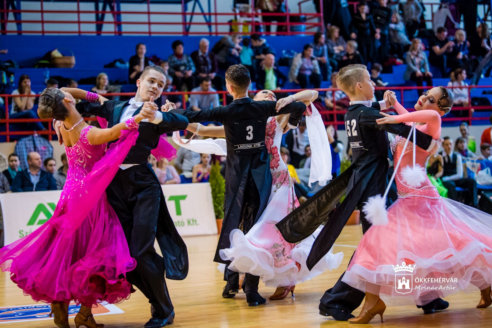 Tangóval és tüzes latin táncokkal varázsolták el a fehérvári közönséget