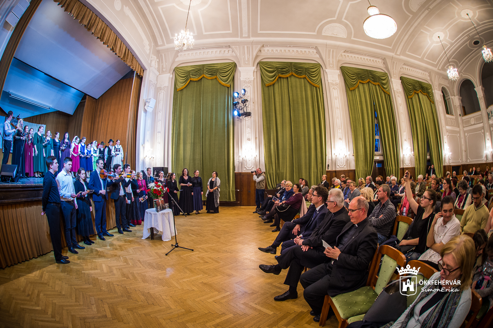 Emlékesttel tisztelegtek Kallós Zoltán szellemi öröksége előtt Székesfehérváron
