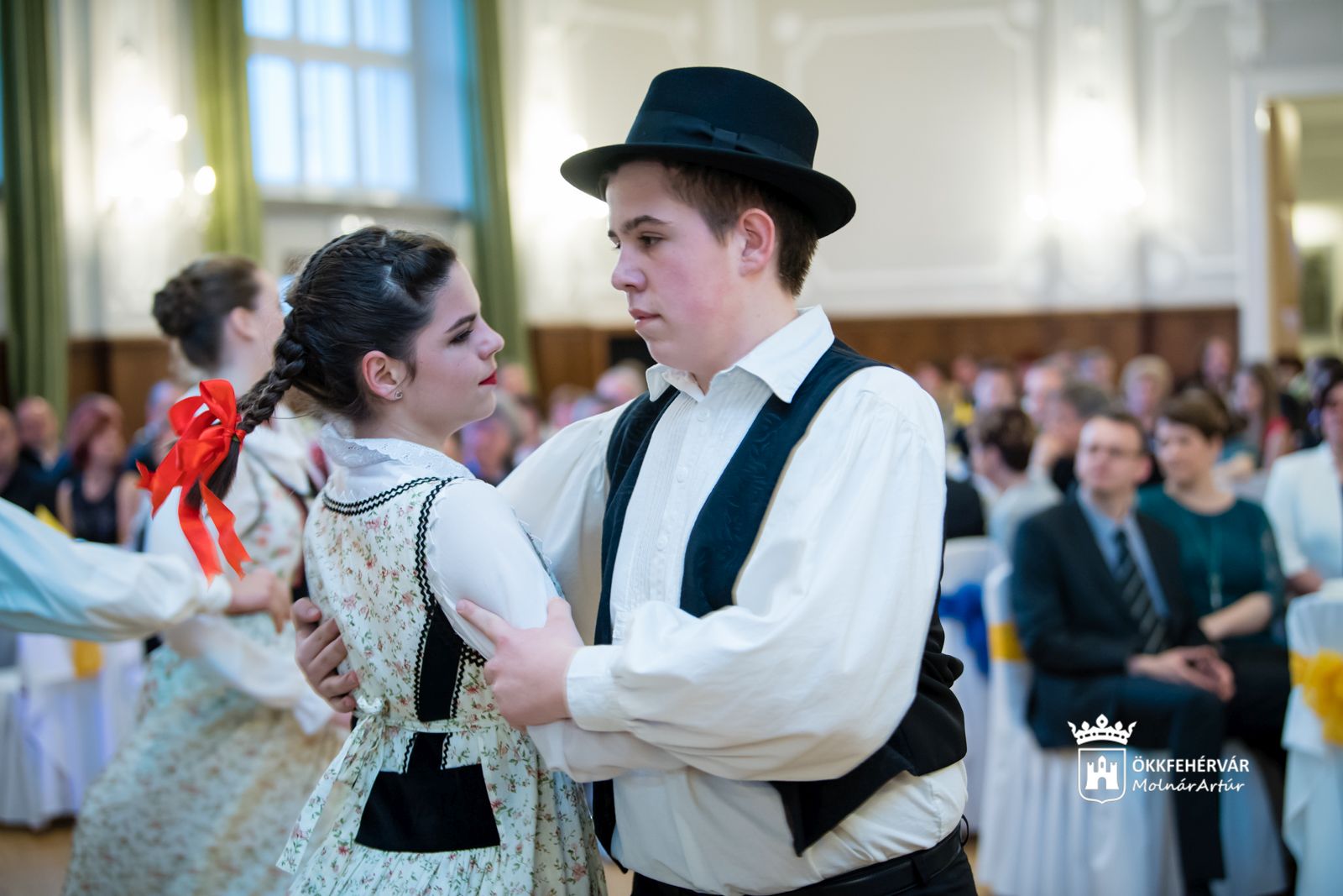 Idősek otthonát és templomépítést is támogatnak a III. Székely Bál bevételéből