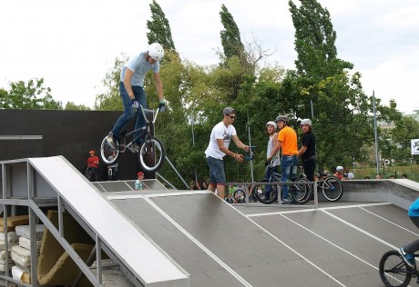 Este hét óráig tart nyitva a Bregyóban a BMX és gördeszka park
